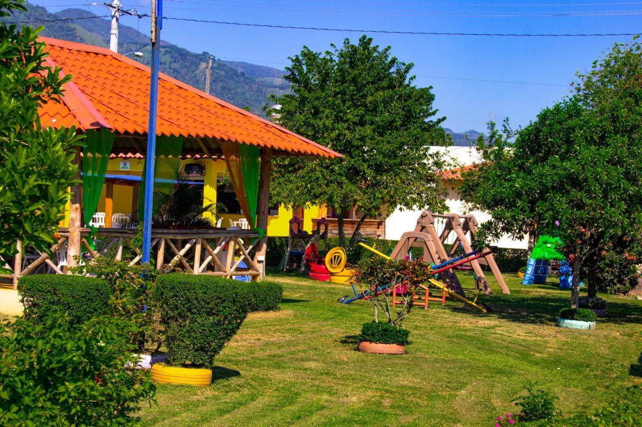 Deluxe Suites Guacamayos - Eco-Lodge & Swimming Pool Bonao 외부 사진