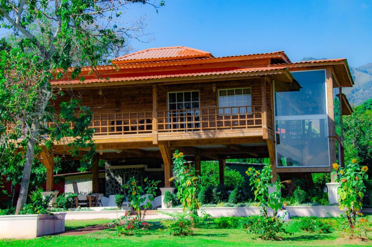 Deluxe Suites Guacamayos - Eco-Lodge & Swimming Pool Bonao 외부 사진