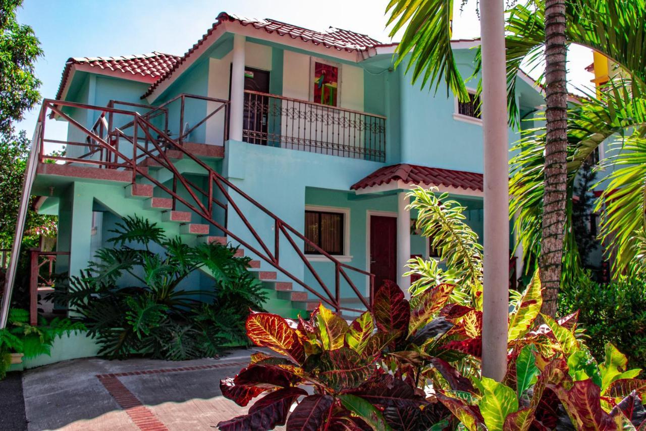Deluxe Suites Guacamayos - Eco-Lodge & Swimming Pool Bonao 외부 사진